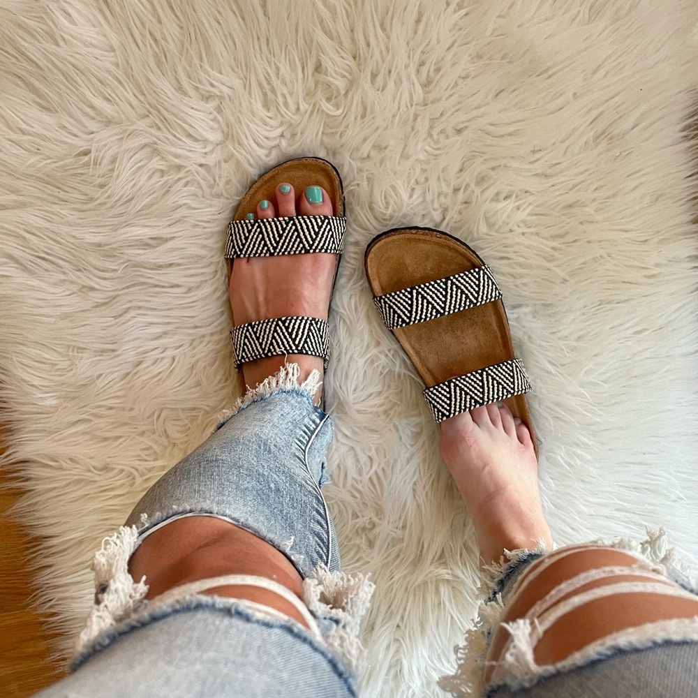 LAST FEW Aztec Tribal Woven Banded Footbed Sandals - Picture 16 of 16